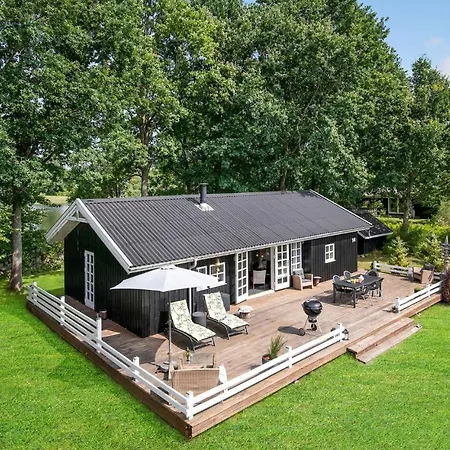 بيت للعطل 4 Bedroom Gorgeous In Rudkbing Spodsbjerg